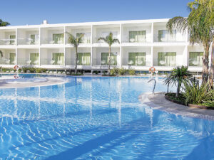 Buche jetzt deinen Traumurlaub im Hotel BG Caballero in  ➝ schon ab 889 €!