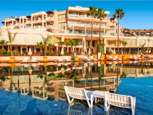 Buche jetzt deinen Traumurlaub im Hotel Baia Bodrum in  ➝ schon ab 1138 €!