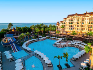 Buche jetzt deinen Traumurlaub im Hotel Bella Resort & Spa in  ➝ schon ab 1008 €!