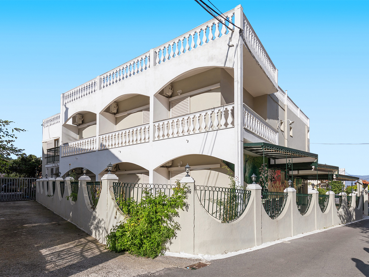 Buche jetzt deinen Traumurlaub im Hotel Bella Vista in  ➝ schon ab 528 €!