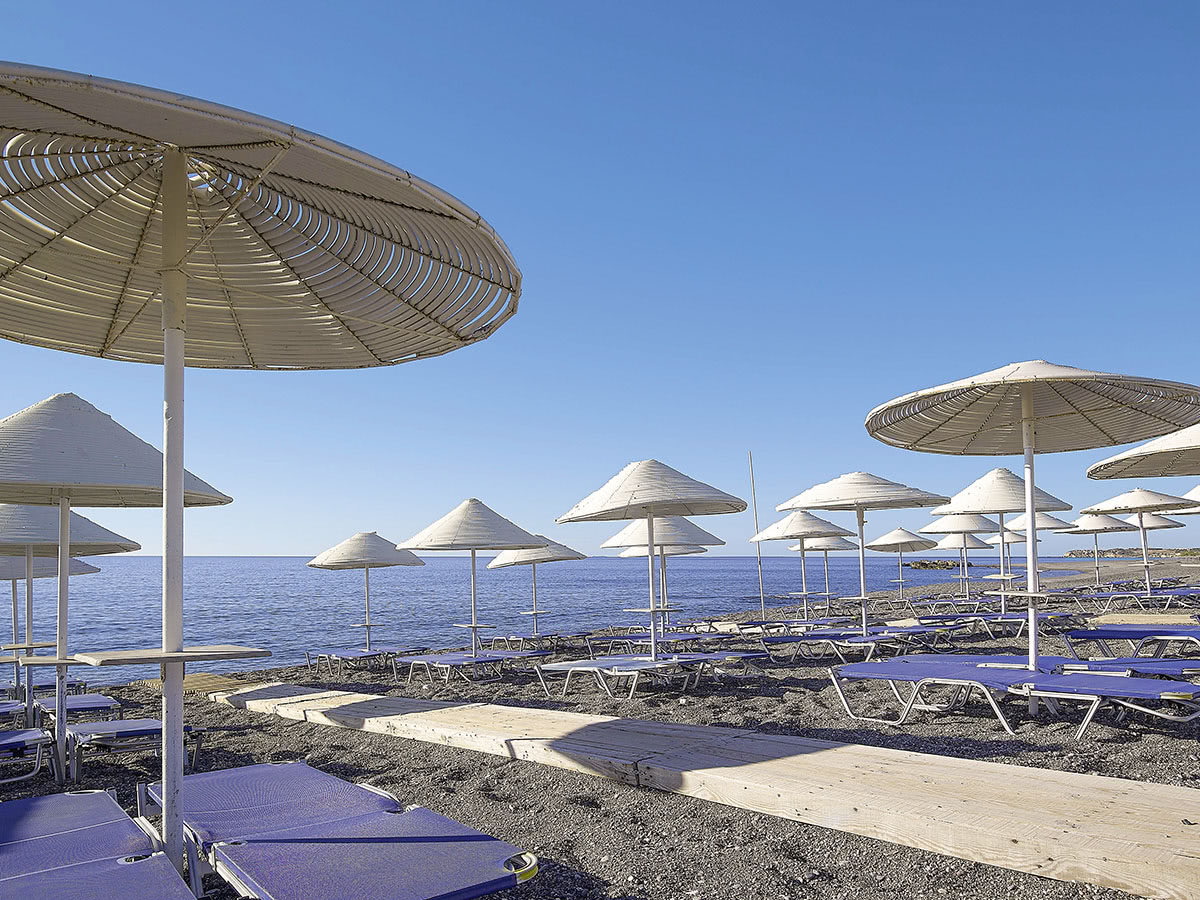 Buche jetzt deinen Traumurlaub im Hotel CHC Coriva Beach in  ➝ schon ab 1080 €!