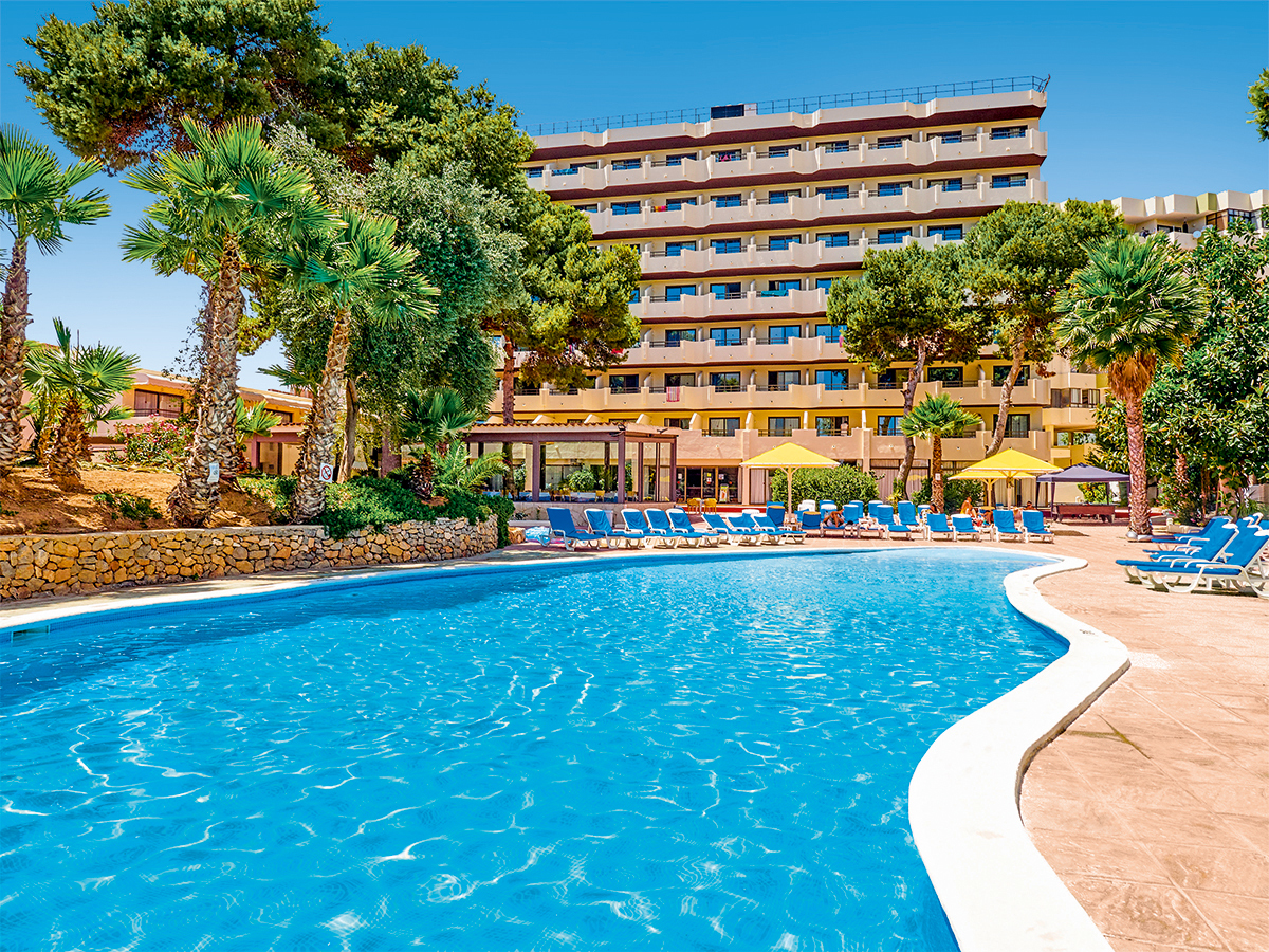 Buche jetzt deinen Traumurlaub im Hotel Can Bossa in  ➝ schon ab 674 €!