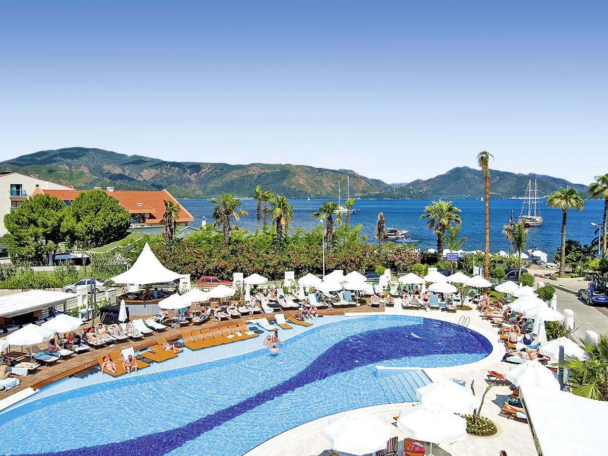 Buche jetzt deinen Traumurlaub im Hotel Casa De Maris in  ➝ schon ab 1077 €!