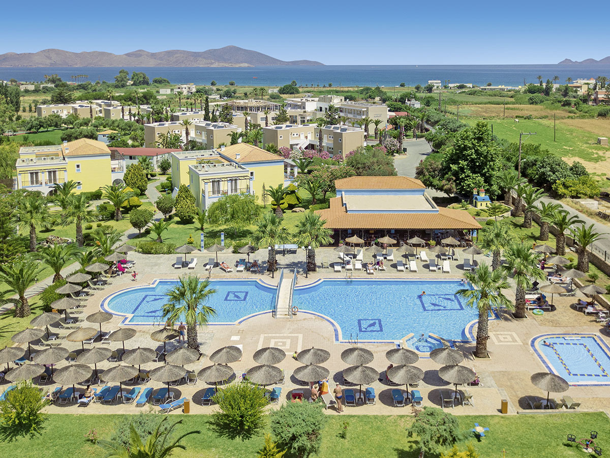 Buche jetzt deinen Traumurlaub im Hotel Corali in  ➝ schon ab 738 €!