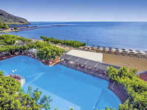 Buche jetzt deinen Traumurlaub im Hotel Corissia Beach in  ➝ schon ab 1100 €!