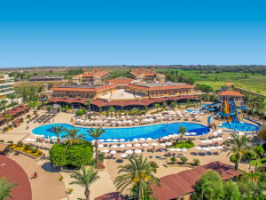 Buche jetzt deinen Traumurlaub im Hotel Crystal Paraiso Verde in  ➝ schon ab 855 €!