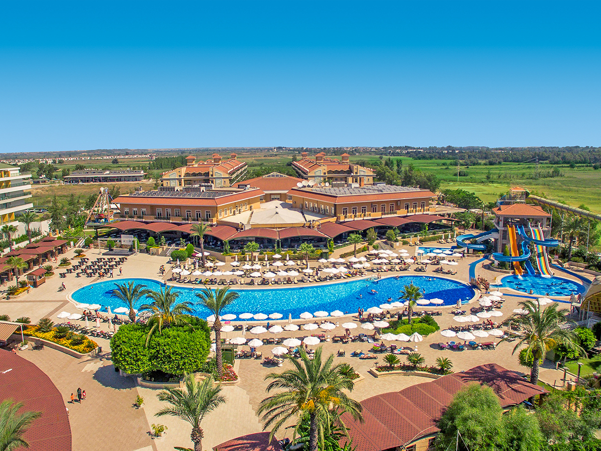 Buche jetzt deinen Traumurlaub im Hotel Crystal Paraiso Verde in  ➝ schon ab 855 €!