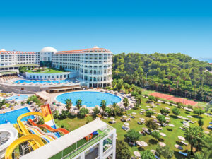 Buche jetzt deinen Traumurlaub im Hotel Defne Defnem in  ➝ schon ab 636 €!