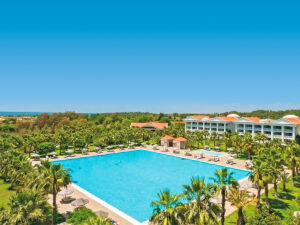 Buche jetzt deinen Traumurlaub im Hotel Defne Kumul Deluxe in  ➝ schon ab 864 €!