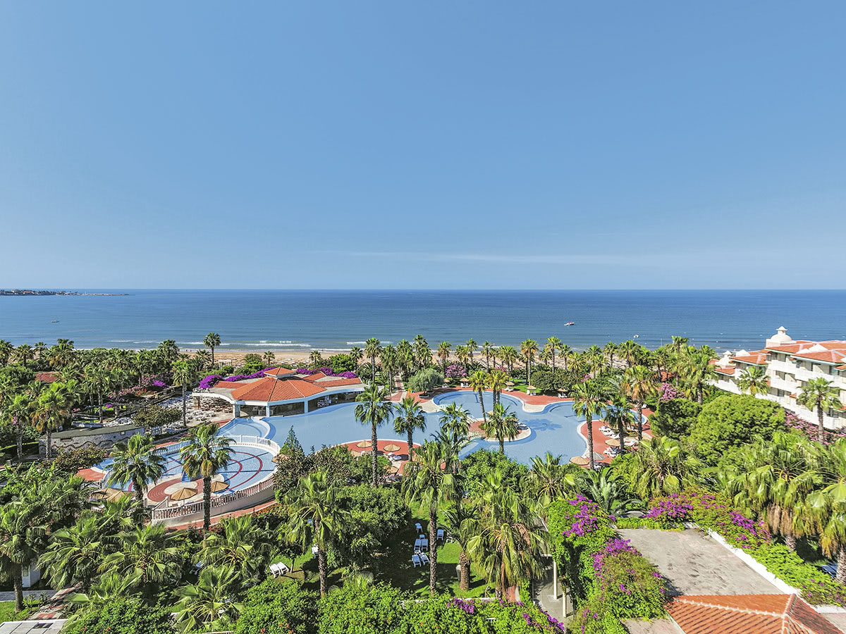 Buche jetzt deinen Traumurlaub im Hotel Defne Star in  ➝ schon ab 942 €!