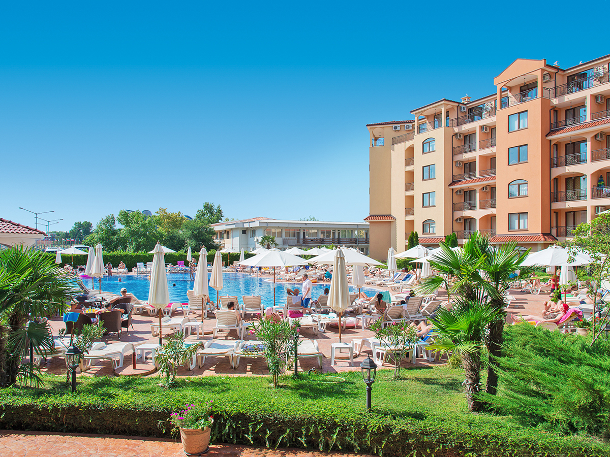 Buche jetzt deinen Traumurlaub im Hotel Diamant Residence in  ➝ schon ab 660 €!