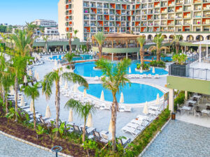 Buche jetzt deinen Traumurlaub im Hotel Dream Fun World in  ➝ schon ab 746 €!