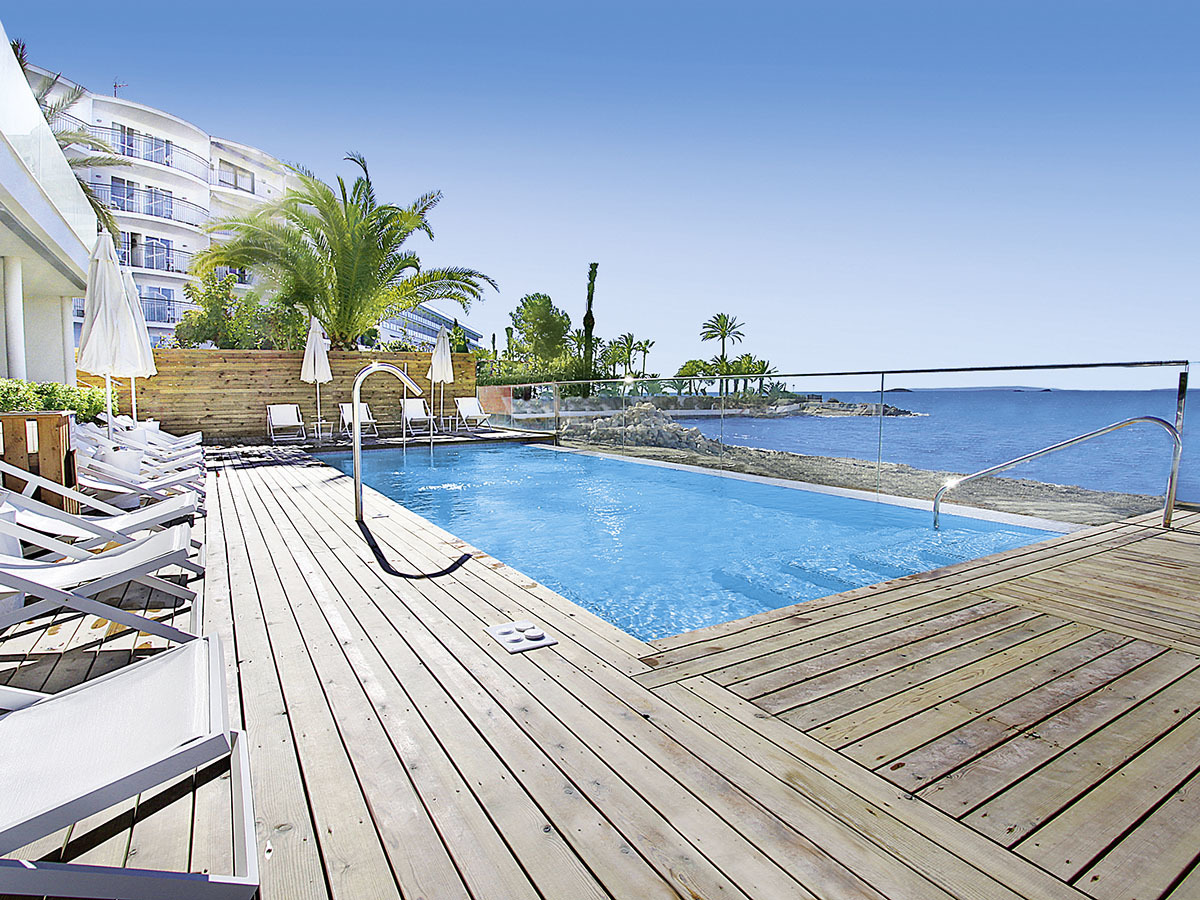 Buche jetzt deinen Traumurlaub im Hotel Ebeso in  ➝ schon ab 1029 €!