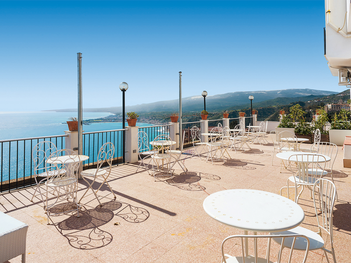 Buche jetzt deinen Traumurlaub im Hotel Elios in  ➝ schon ab 630 €!