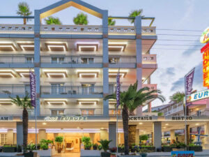 Buche jetzt deinen Traumurlaub im Hotel Europe in  ➝ schon ab 574 €!