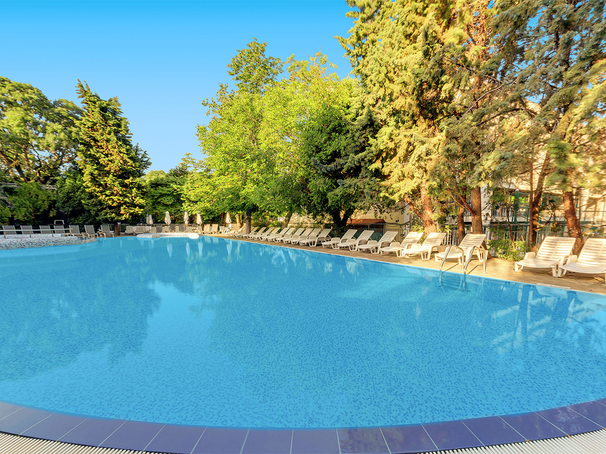 Buche jetzt deinen Traumurlaub im Hotel Excelsior in  ➝ schon ab 549 €!