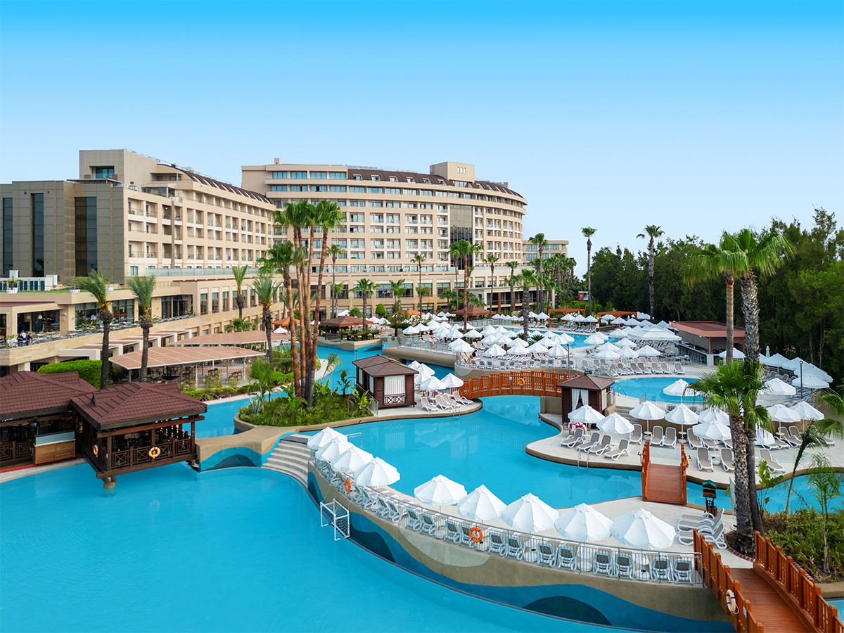 Buche jetzt deinen Traumurlaub im Hotel Fame Residence Lara in  ➝ schon ab 615 €!