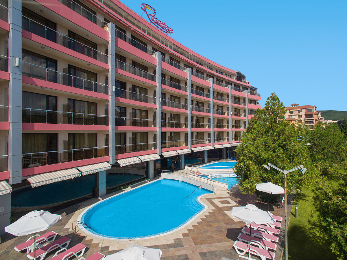 Buche jetzt deinen Traumurlaub im Hotel Flamingo in ➝ schon ab 592 €!
