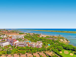 Buche jetzt deinen Traumurlaub im Hotel Fuerte el Rompido & Spa in  ➝ schon ab 742 €!