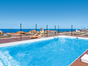 Buche jetzt deinen Traumurlaub im Hotel GF Fañabé in  ➝ schon ab 910 €!