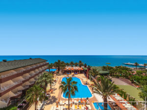 Buche jetzt deinen Traumurlaub im Hotel Galeri Resort in  ➝ schon ab 702 €!