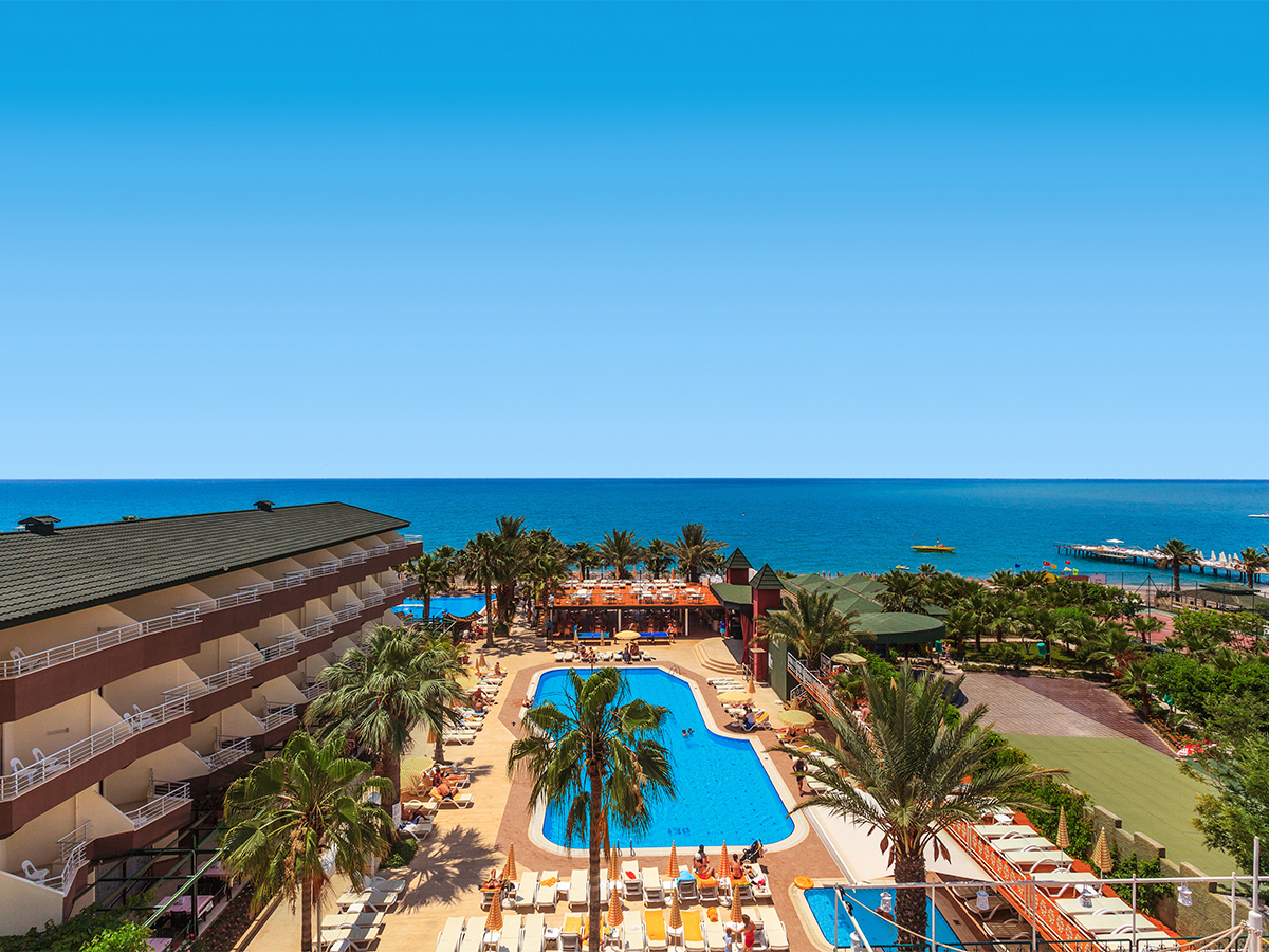 Buche jetzt deinen Traumurlaub im Hotel Galeri Resort in  ➝ schon ab 702 €!