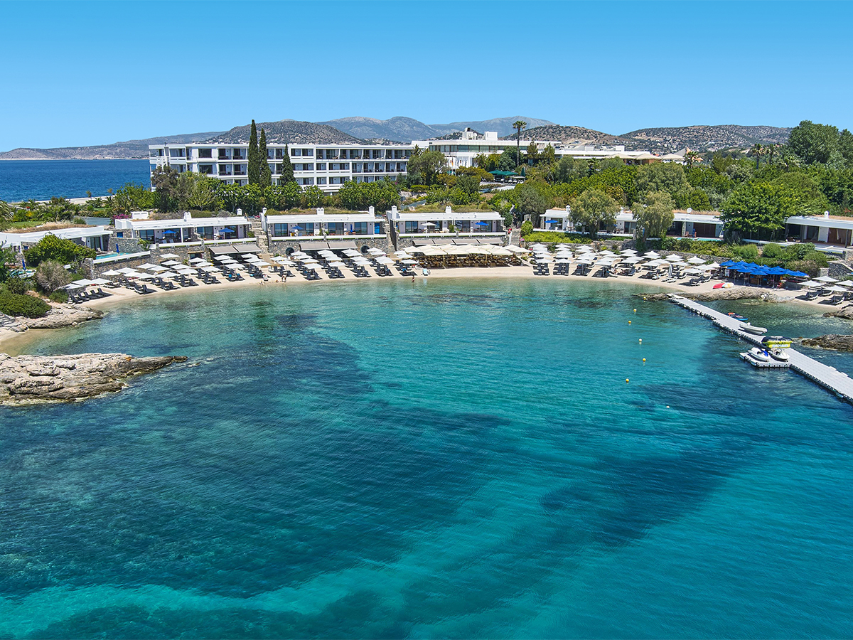 Buche jetzt deinen Traumurlaub im Hotel Grand Resort Lagonissi in  ➝ schon ab 2693 €!