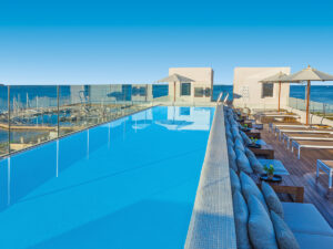 Buche jetzt deinen Traumurlaub im Hotel HM Alma Beach in  ➝ schon ab 761 €!