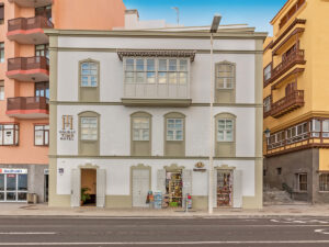 Buche jetzt deinen Traumurlaub im Hotel Holiday Time in  ➝ schon ab 672 €!