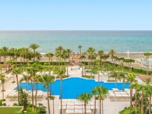 Buche jetzt deinen Traumurlaub im Hotel Iberostar Waves Malaga Playa in  ➝ schon ab 1171 €!