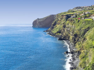Buche jetzt deinen Traumurlaub im Hotel Inn & Art Madeira in  ➝ schon ab 615 €!