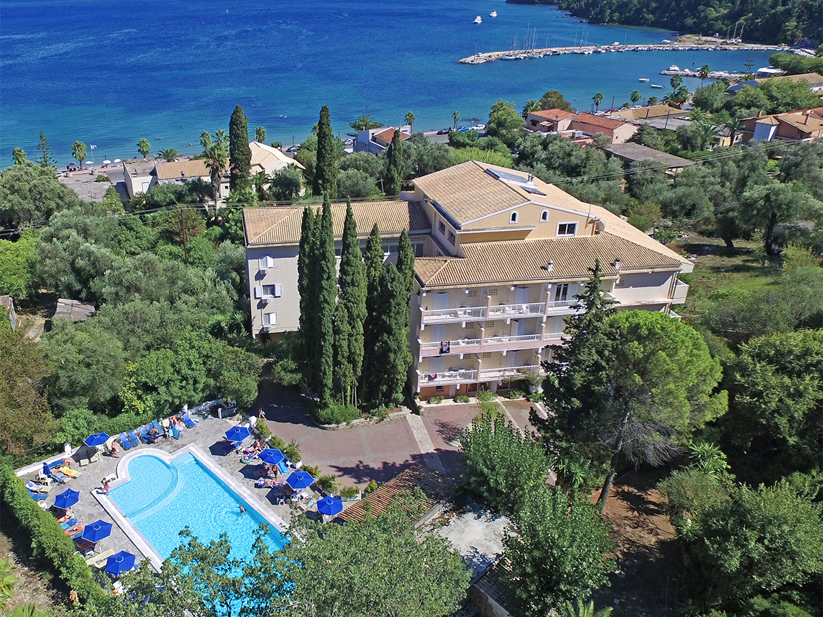 Buche jetzt deinen Traumurlaub im Hotel Ipsos Beach in  ➝ schon ab 638 €!