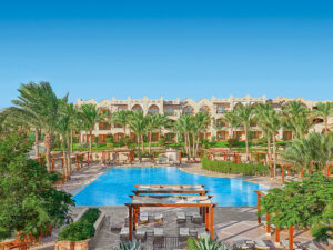 Buche jetzt deinen Traumurlaub im Hotel Jaz Makadi Star in  ➝ schon ab 821 €!