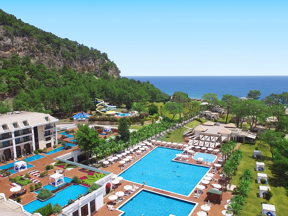 Buche jetzt deinen Traumurlaub im Hotel Juju Premier Palace in  ➝ schon ab 989 €!