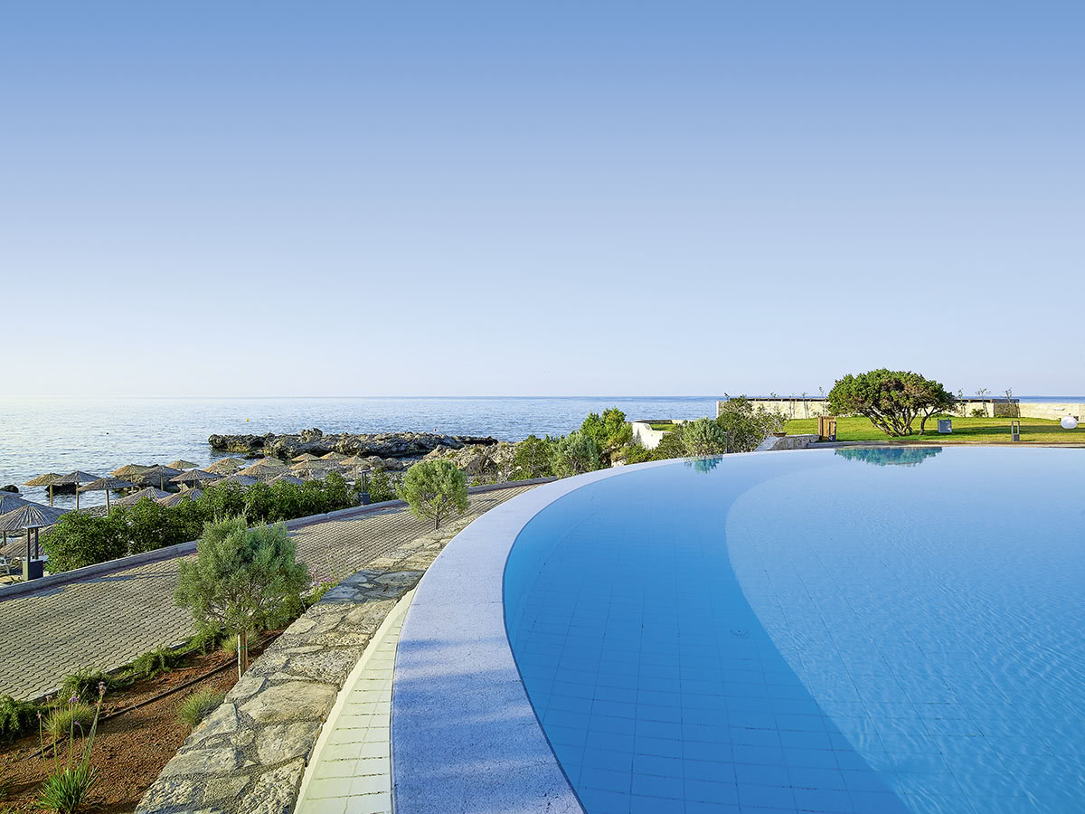 Buche jetzt deinen Traumurlaub im Hotel Kakkos Beach in  ➝ schon ab 1699 €!