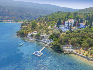 Buche jetzt deinen Traumurlaub im Hotel Kerveli Village in  ➝ schon ab 799 €!