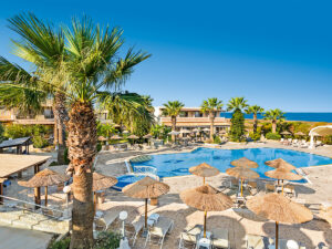 Buche jetzt deinen Traumurlaub im Hotel Kouros Palace in  ➝ schon ab 768 €!