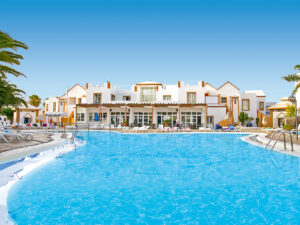 Buche jetzt deinen Traumurlaub im Hotel LIVVO Morromar in  ➝ schon ab 643 €!