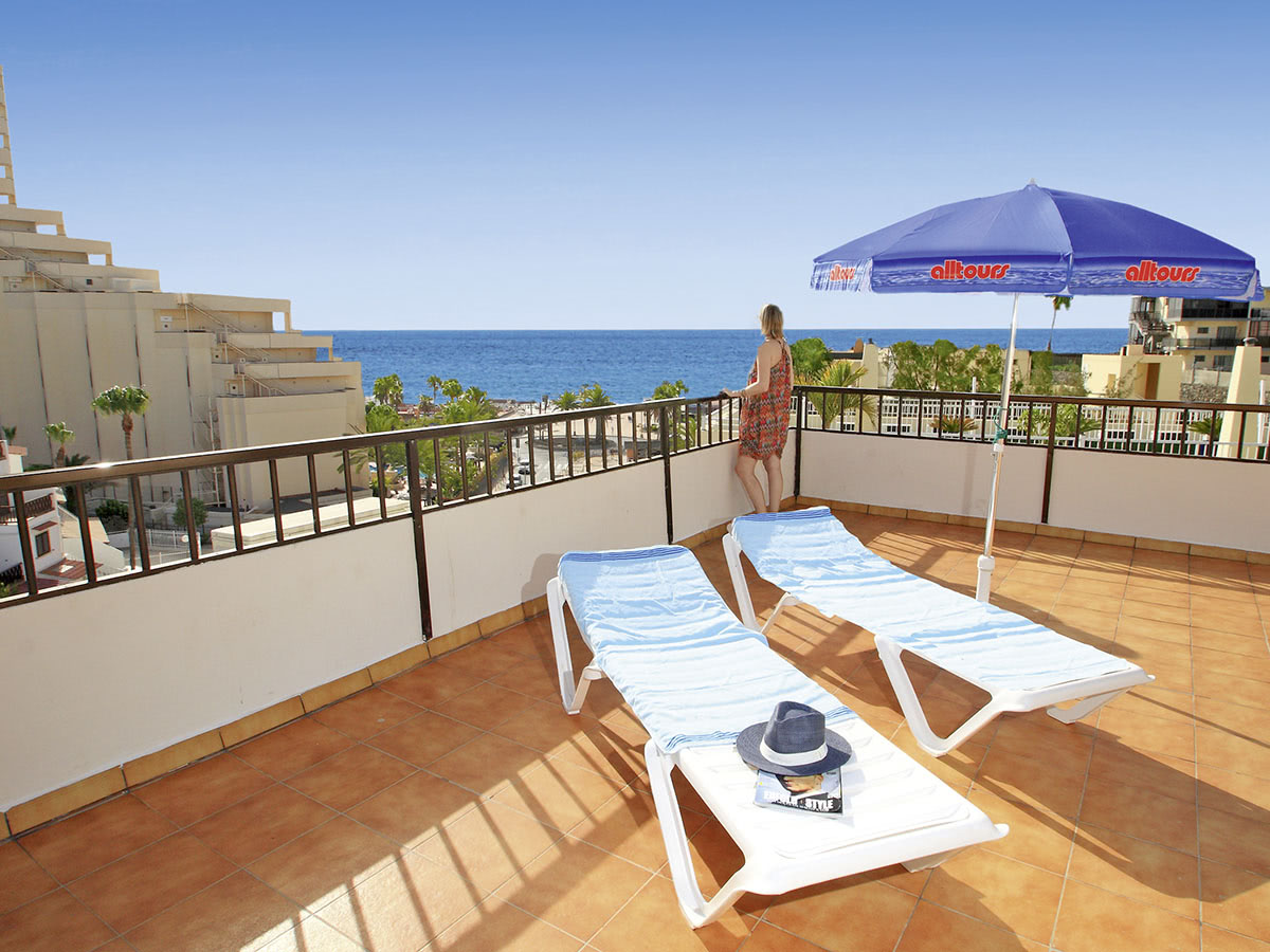 Buche jetzt deinen Traumurlaub im Hotel Las Gondolas in  ➝ schon ab 713 €!