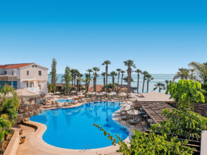 Buche jetzt deinen Traumurlaub im Hotel Louis Althea Beach in  ➝ schon ab 1352 €!