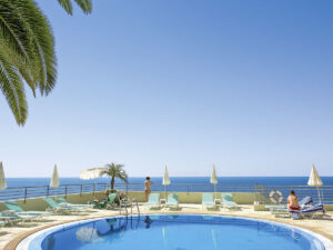 Buche jetzt deinen Traumurlaub im Hotel Madeira Regency Cliff - Adults Only in  ➝ schon ab 639 €!