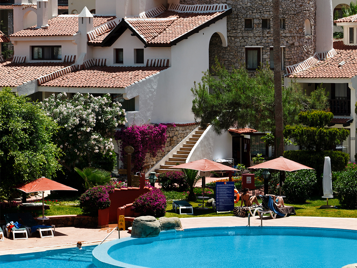 Buche jetzt deinen Traumurlaub im Hotel Marti Resort in  ➝ schon ab 1044 €!