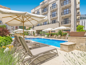 Buche jetzt deinen Traumurlaub im Hotel Momentum by Aycon in  ➝ schon ab 978 €!