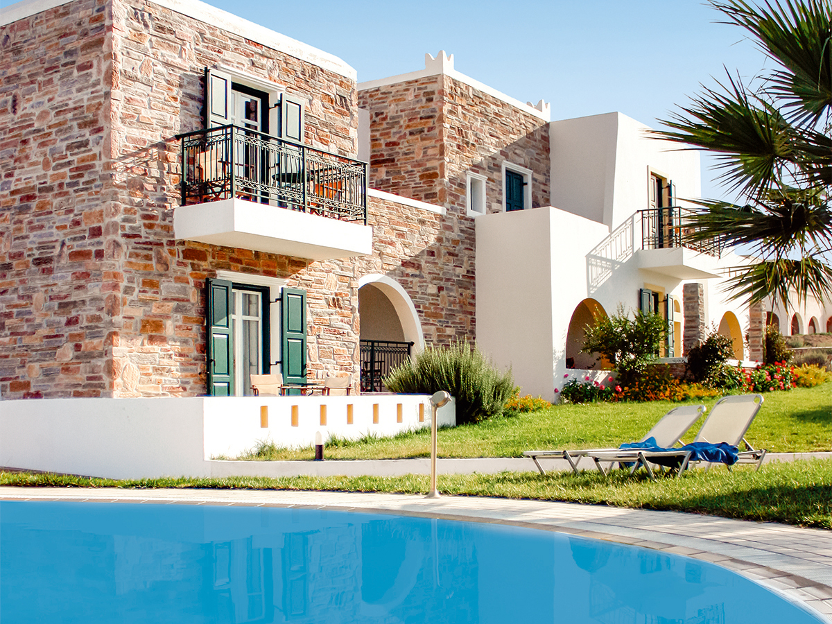 Buche jetzt deinen Traumurlaub im Hotel Naxos Palace in  ➝ schon ab 714 €!