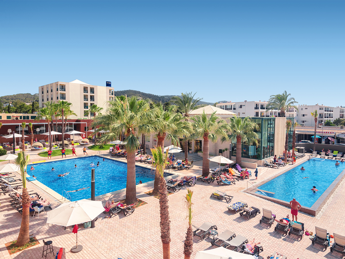 Buche jetzt deinen Traumurlaub im Hotel Occidental Ibiza in  ➝ schon ab 873 €!