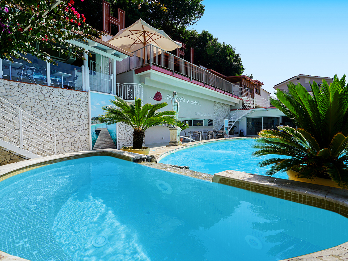 Buche jetzt deinen Traumurlaub im Hotel Orizzonte Blu in  ➝ schon ab 586 €!