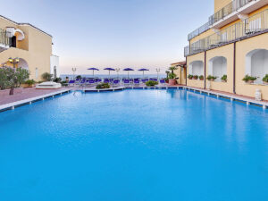 Buche jetzt deinen Traumurlaub im Hotel Parco Aurora Terme in  ➝ schon ab 1040 €!