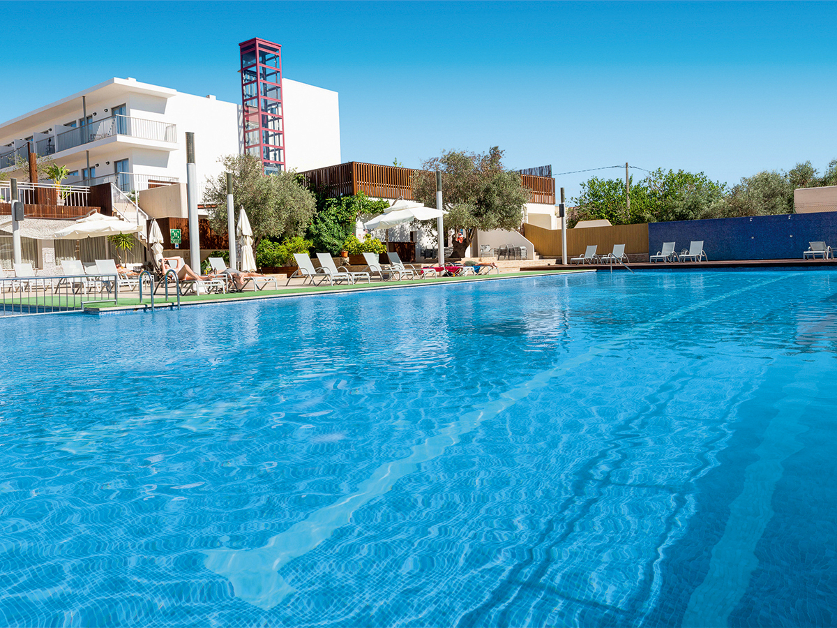 Buche jetzt deinen Traumurlaub im Hotel Puchet in  ➝ schon ab 673 €!