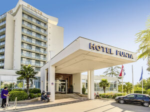 Buche jetzt deinen Traumurlaub im Hotel Punta in  ➝ schon ab 586 €!