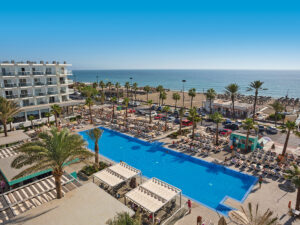 Buche jetzt deinen Traumurlaub im Hotel RIU Costa del Sol in  ➝ schon ab 700 €!